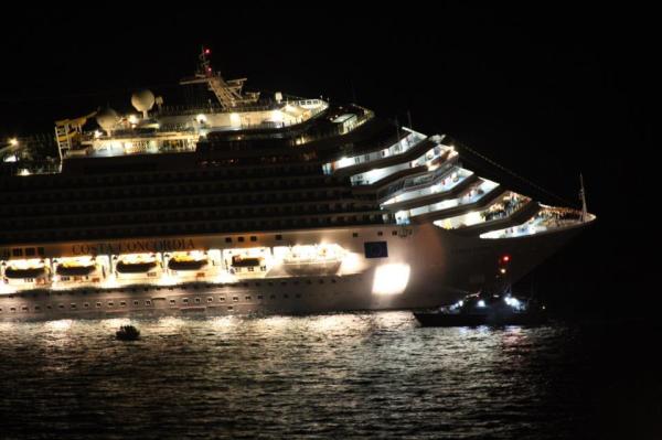 Costa Concordia Sinking - Evacuation Cruise Ship