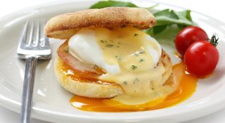 eggs-benedict-iphone.jpg