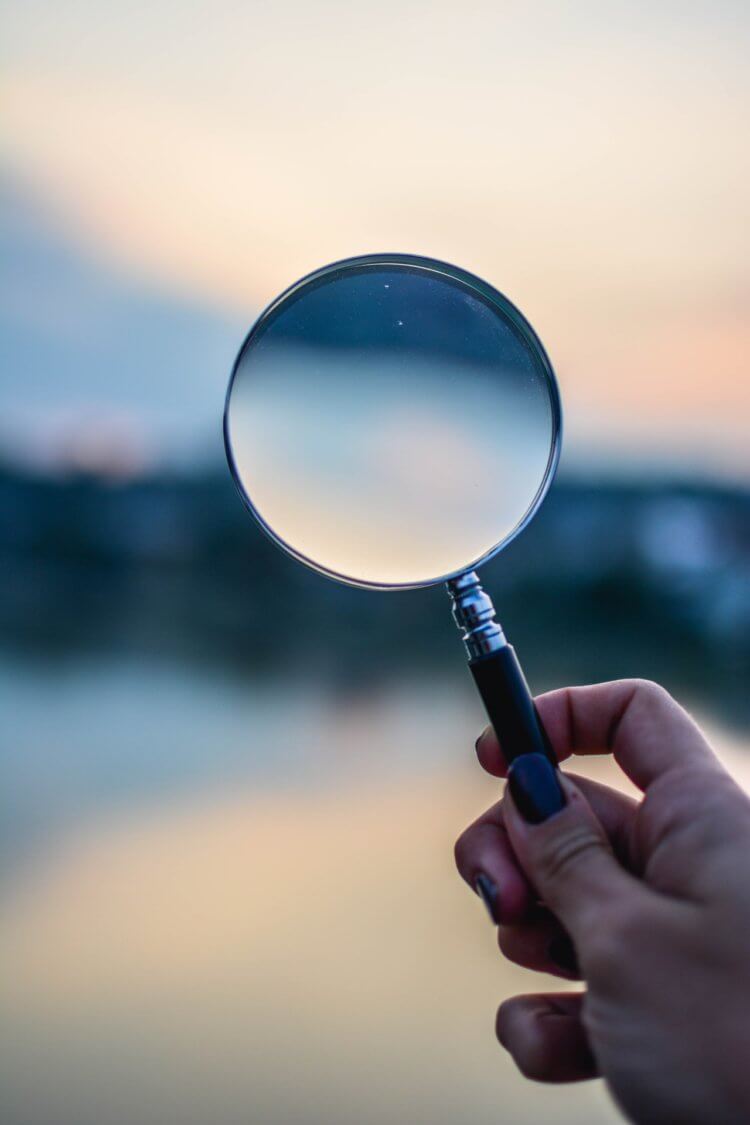 pexels-fotografierende-1194775 law firm website content audit